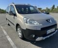 Серый Пежо Partner, объемом двигателя 1.6 л и пробегом 260 тыс. км за 7000 $, фото 1 на Automoto.ua