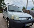Серый Пежо Partner, объемом двигателя 1.56 л и пробегом 265 тыс. км за 4800 $, фото 1 на Automoto.ua