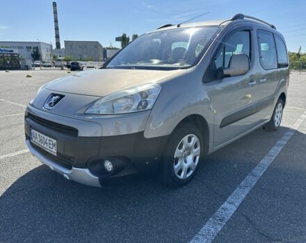 Серый Пежо Partner, объемом двигателя 1.6 л и пробегом 260 тыс. км за 7000 $, фото 1 на Automoto.ua