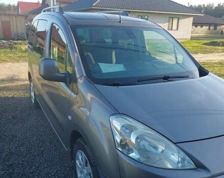 Серый Пежо Partner, объемом двигателя 1.6 л и пробегом 310 тыс. км за 8000 $, фото 10 на Automoto.ua