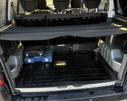 Серый Пежо Partner, объемом двигателя 1.56 л и пробегом 229 тыс. км за 4800 $, фото 14 на Automoto.ua