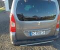 Серый Пежо Partner, объемом двигателя 1.6 л и пробегом 310 тыс. км за 8000 $, фото 1 на Automoto.ua