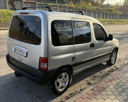 Серый Пежо Partner, объемом двигателя 1.56 л и пробегом 229 тыс. км за 4800 $, фото 3 на Automoto.ua