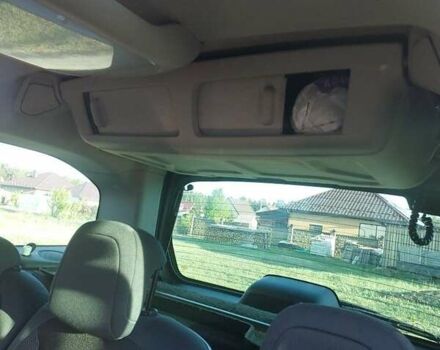 Серый Пежо Partner, объемом двигателя 1.6 л и пробегом 310 тыс. км за 8000 $, фото 6 на Automoto.ua