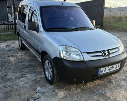 Серый Пежо Partner, объемом двигателя 1.56 л и пробегом 229 тыс. км за 4800 $, фото 17 на Automoto.ua