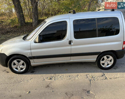 Серый Пежо Partner, объемом двигателя 1.56 л и пробегом 229 тыс. км за 4800 $, фото 5 на Automoto.ua