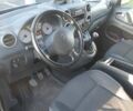 Серый Пежо Partner, объемом двигателя 1.6 л и пробегом 310 тыс. км за 8000 $, фото 7 на Automoto.ua