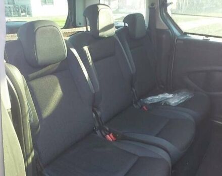 Серый Пежо Partner, объемом двигателя 1.6 л и пробегом 310 тыс. км за 8000 $, фото 2 на Automoto.ua