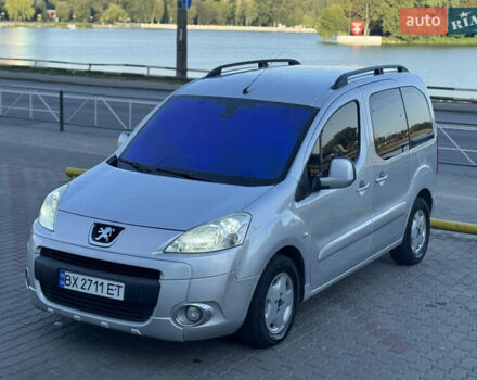 Серый Пежо Partner, объемом двигателя 1.56 л и пробегом 265 тыс. км за 6450 $, фото 33 на Automoto.ua