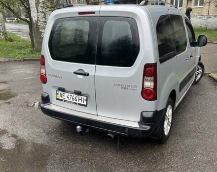 Сірий Пежо Partner, об'ємом двигуна 1.6 л та пробігом 240 тис. км за 6800 $, фото 3 на Automoto.ua