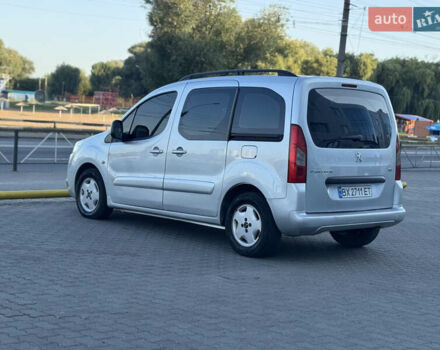 Серый Пежо Partner, объемом двигателя 1.56 л и пробегом 265 тыс. км за 6450 $, фото 7 на Automoto.ua