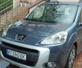Серый Пежо Partner, объемом двигателя 1.56 л и пробегом 220 тыс. км за 5950 $, фото 1 на Automoto.ua