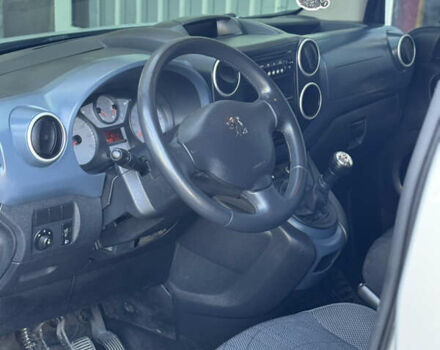 Серый Пежо Partner, объемом двигателя 1.56 л и пробегом 265 тыс. км за 6450 $, фото 59 на Automoto.ua