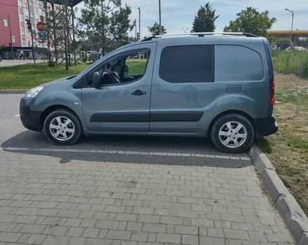 Серый Пежо Partner, объемом двигателя 1.6 л и пробегом 208 тыс. км за 7000 $, фото 6 на Automoto.ua