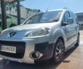 Сірий Пежо Partner, об'ємом двигуна 1.6 л та пробігом 311 тис. км за 6850 $, фото 1 на Automoto.ua