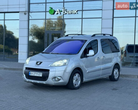 Серый Пежо Partner, объемом двигателя 1.56 л и пробегом 265 тыс. км за 6450 $, фото 15 на Automoto.ua