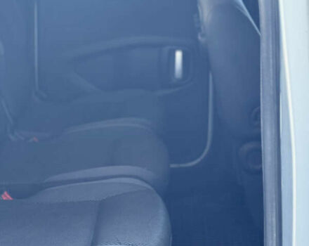 Серый Пежо Partner, объемом двигателя 1.56 л и пробегом 265 тыс. км за 6450 $, фото 54 на Automoto.ua