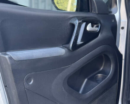 Серый Пежо Partner, объемом двигателя 1.56 л и пробегом 265 тыс. км за 6450 $, фото 56 на Automoto.ua