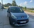 Серый Пежо Partner, объемом двигателя 1.56 л и пробегом 350 тыс. км за 6400 $, фото 1 на Automoto.ua