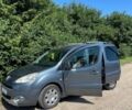 Серый Пежо Partner, объемом двигателя 1.6 л и пробегом 206 тыс. км за 7591 $, фото 1 на Automoto.ua