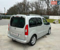 Серый Пежо Partner, объемом двигателя 1.6 л и пробегом 228 тыс. км за 7950 $, фото 8 на Automoto.ua