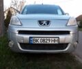 Серый Пежо Partner, объемом двигателя 1.6 л и пробегом 200 тыс. км за 3400 $, фото 1 на Automoto.ua