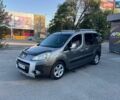 Серый Пежо Partner, объемом двигателя 1.56 л и пробегом 165 тыс. км за 7999 $, фото 1 на Automoto.ua