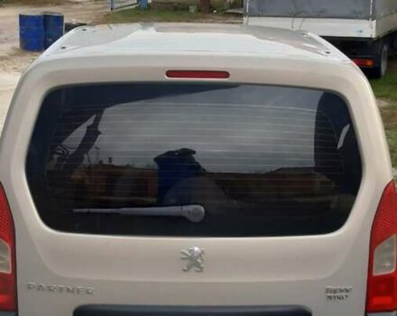 Сірий Пежо Partner, об'ємом двигуна 1.56 л та пробігом 383 тис. км за 5000 $, фото 6 на Automoto.ua