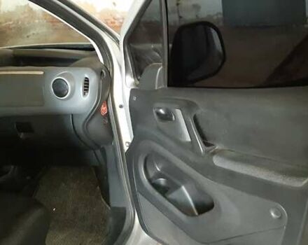 Сірий Пежо Partner, об'ємом двигуна 1.56 л та пробігом 383 тис. км за 5000 $, фото 9 на Automoto.ua