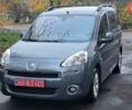 Серый Пежо Partner, объемом двигателя 1.6 л и пробегом 196 тыс. км за 7500 $, фото 1 на Automoto.ua