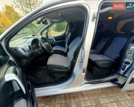 Серый Пежо Partner, объемом двигателя 1.6 л и пробегом 158 тыс. км за 8500 $, фото 6 на Automoto.ua