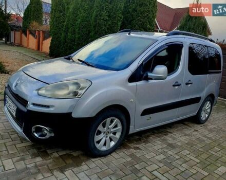 Серый Пежо Partner, объемом двигателя 1.6 л и пробегом 158 тыс. км за 8500 $, фото 16 на Automoto.ua