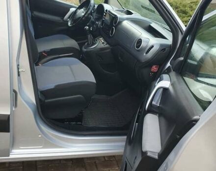 Серый Пежо Partner, объемом двигателя 1.6 л и пробегом 158 тыс. км за 8500 $, фото 22 на Automoto.ua