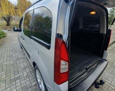 Серый Пежо Partner, объемом двигателя 1.6 л и пробегом 158 тыс. км за 8500 $, фото 18 на Automoto.ua