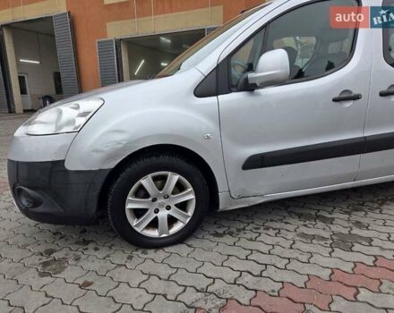 Серый Пежо Partner, объемом двигателя 1.56 л и пробегом 174 тыс. км за 8000 $, фото 7 на Automoto.ua