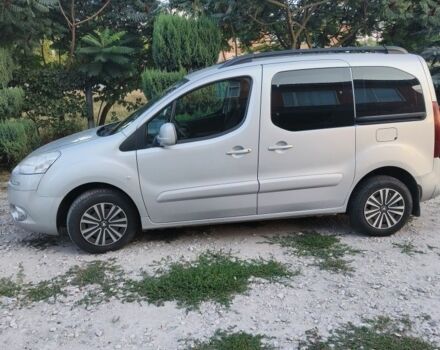 Серый Пежо Partner, объемом двигателя 1.6 л и пробегом 189 тыс. км за 8999 $, фото 2 на Automoto.ua