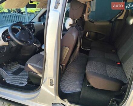 Сірий Пежо Partner, об'ємом двигуна 1.56 л та пробігом 61 тис. км за 10200 $, фото 2 на Automoto.ua