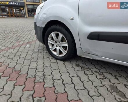 Серый Пежо Partner, объемом двигателя 1.56 л и пробегом 174 тыс. км за 8000 $, фото 8 на Automoto.ua