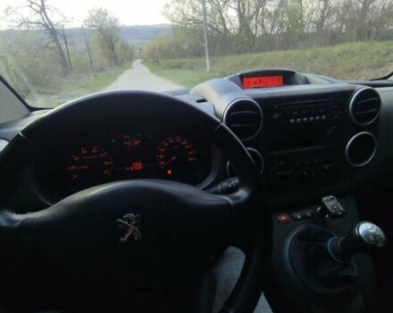 Серый Пежо Partner, объемом двигателя 1.6 л и пробегом 197 тыс. км за 8000 $, фото 7 на Automoto.ua