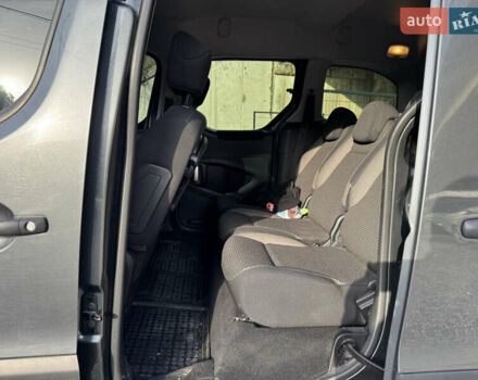 Серый Пежо Partner, объемом двигателя 1.56 л и пробегом 213 тыс. км за 12500 $, фото 12 на Automoto.ua