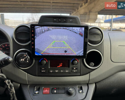 Серый Пежо Partner, объемом двигателя 1.56 л и пробегом 213 тыс. км за 12500 $, фото 18 на Automoto.ua