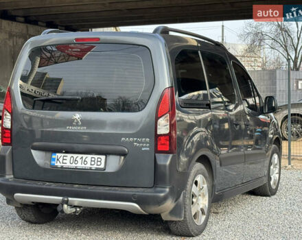 Серый Пежо Partner, объемом двигателя 1.56 л и пробегом 213 тыс. км за 12500 $, фото 5 на Automoto.ua