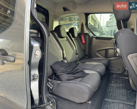 Серый Пежо Partner, объемом двигателя 1.56 л и пробегом 213 тыс. км за 12500 $, фото 15 на Automoto.ua