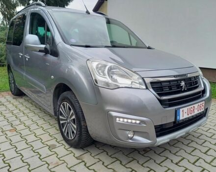 Серый Пежо Partner, объемом двигателя 1.2 л и пробегом 134 тыс. км за 6300 $, фото 11 на Automoto.ua