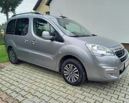 Серый Пежо Partner, объемом двигателя 1.2 л и пробегом 134 тыс. км за 6300 $, фото 3 на Automoto.ua