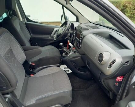 Серый Пежо Partner, объемом двигателя 1.2 л и пробегом 134 тыс. км за 6300 $, фото 21 на Automoto.ua