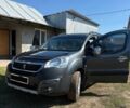 Сірий Пежо Partner, об'ємом двигуна 1.6 л та пробігом 136 тис. км за 10300 $, фото 1 на Automoto.ua