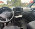 Серый Пежо Partner, объемом двигателя 0 л и пробегом 132 тыс. км за 8200 $, фото 11 на Automoto.ua