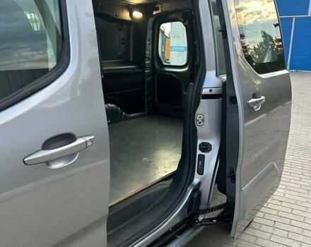 Серый Пежо Partner, объемом двигателя 1.5 л и пробегом 69 тыс. км за 16800 $, фото 5 на Automoto.ua