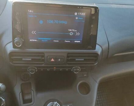 Сірий Пежо Partner, об'ємом двигуна 1.5 л та пробігом 30 тис. км за 19950 $, фото 3 на Automoto.ua